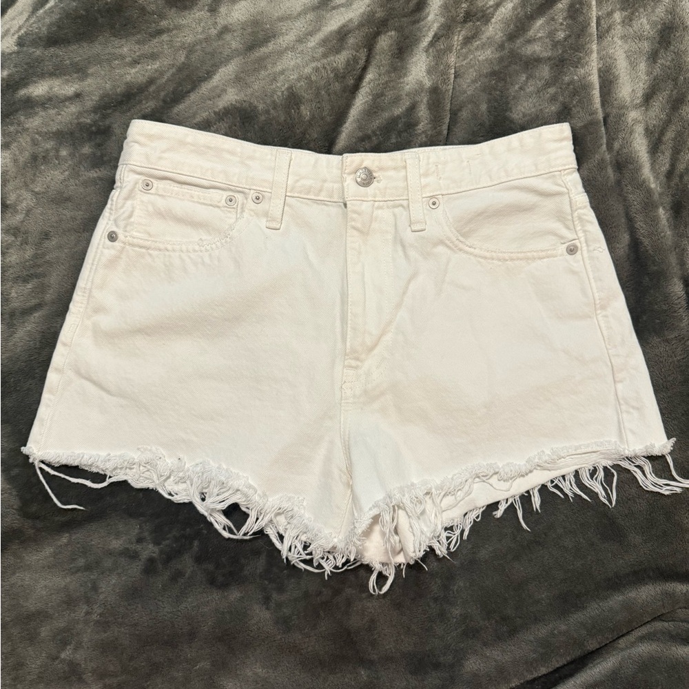 Madewell - relaxed white denim shorts